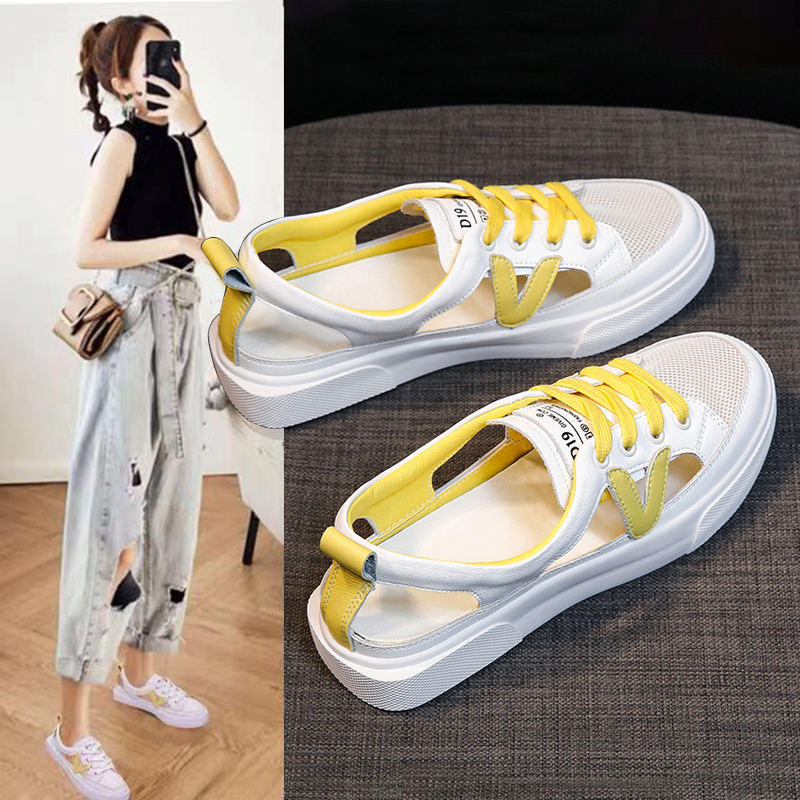包头凉鞋女2021年夏季新款平底鞋网红超火学生百搭镂空2022小白鞋