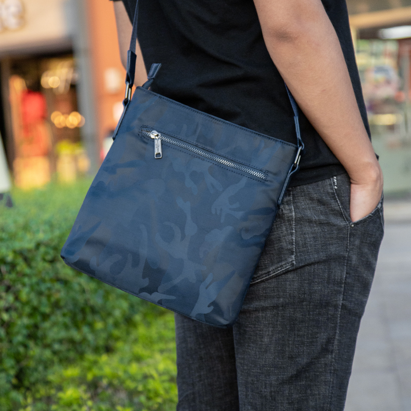 彼得保罗斜挎包男包单肩包男士包包韩版休闲尼龙牛津纺帆布小包