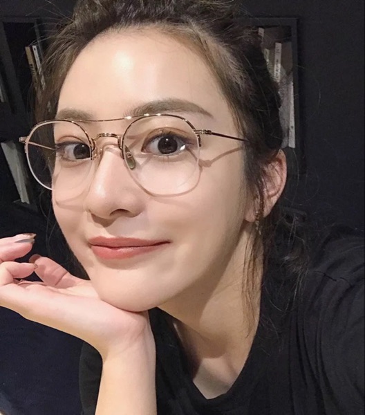 王柳雯吴世勋网红明星同款tb复古半框眼镜架