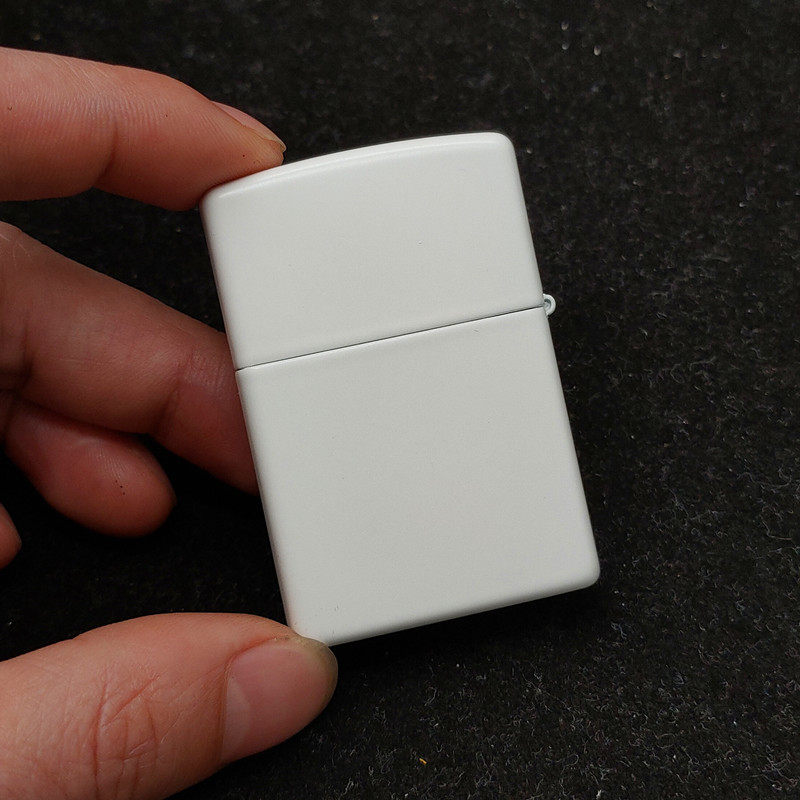 原装专柜正品zippo之宝芝宝打火机白色哑漆彩印zippo