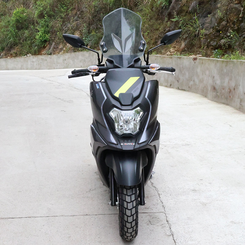 适用于雅马哈福挡风玻璃jym125t-2d改装pc风挡配件摩托车前挡风