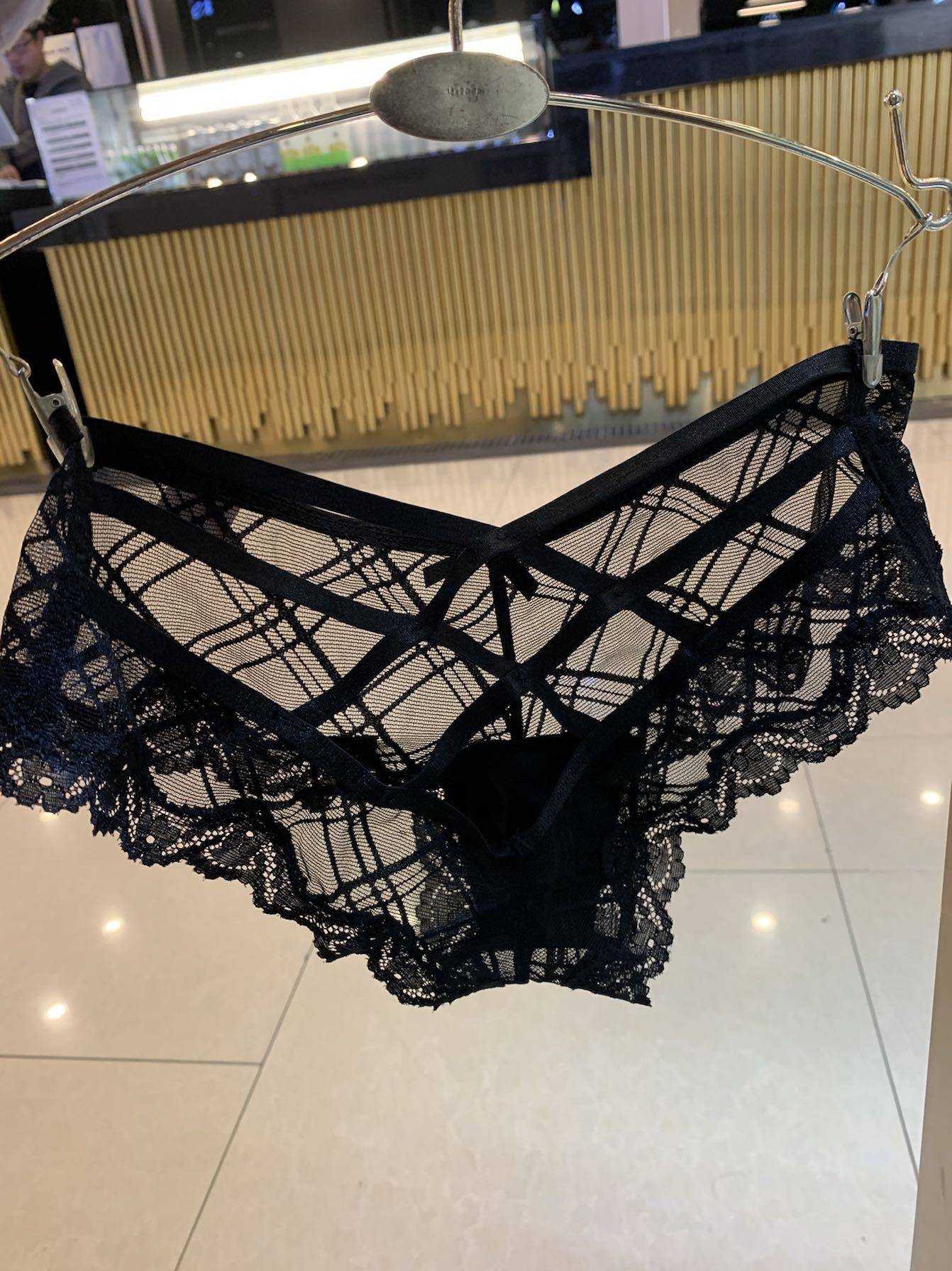 内裤蜜桃黑色火辣三角蕾丝透视性感交叉性交叉女三角裤