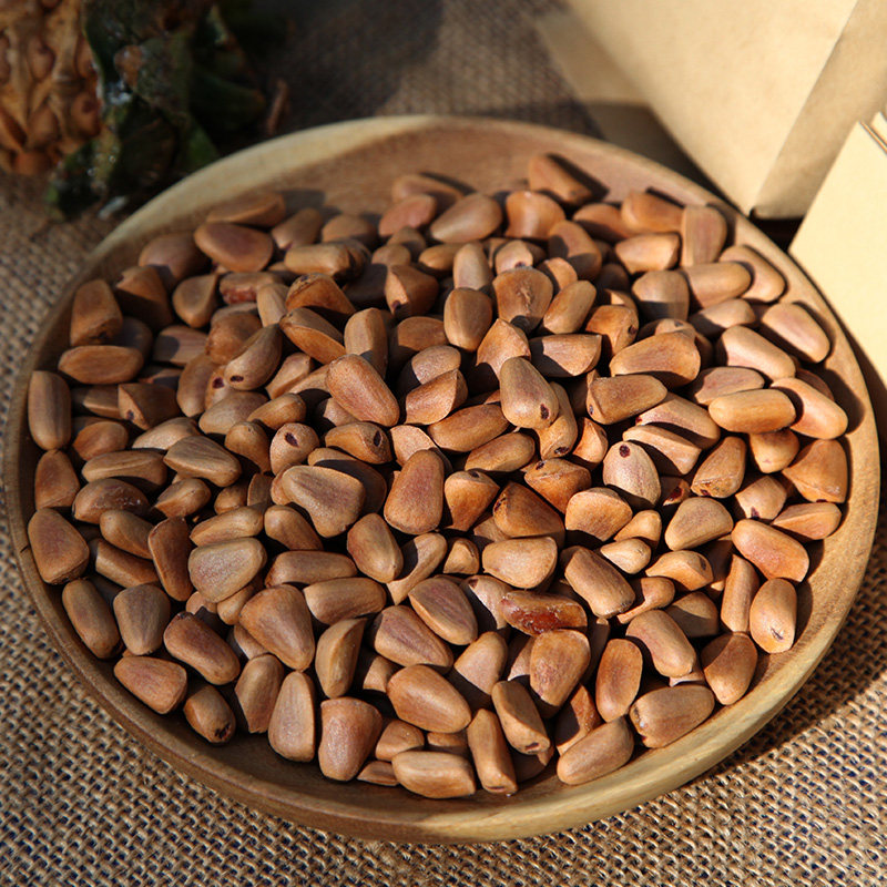 味道2022年新鲜东北红松松塔野生整颗大塔生的松子