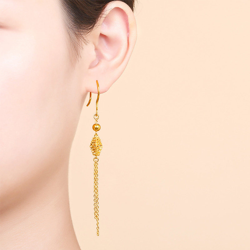 首页 痛风淘宝      周生生足金生生有囍龙凤结婚 黄金耳钉 耳饰 耳坠