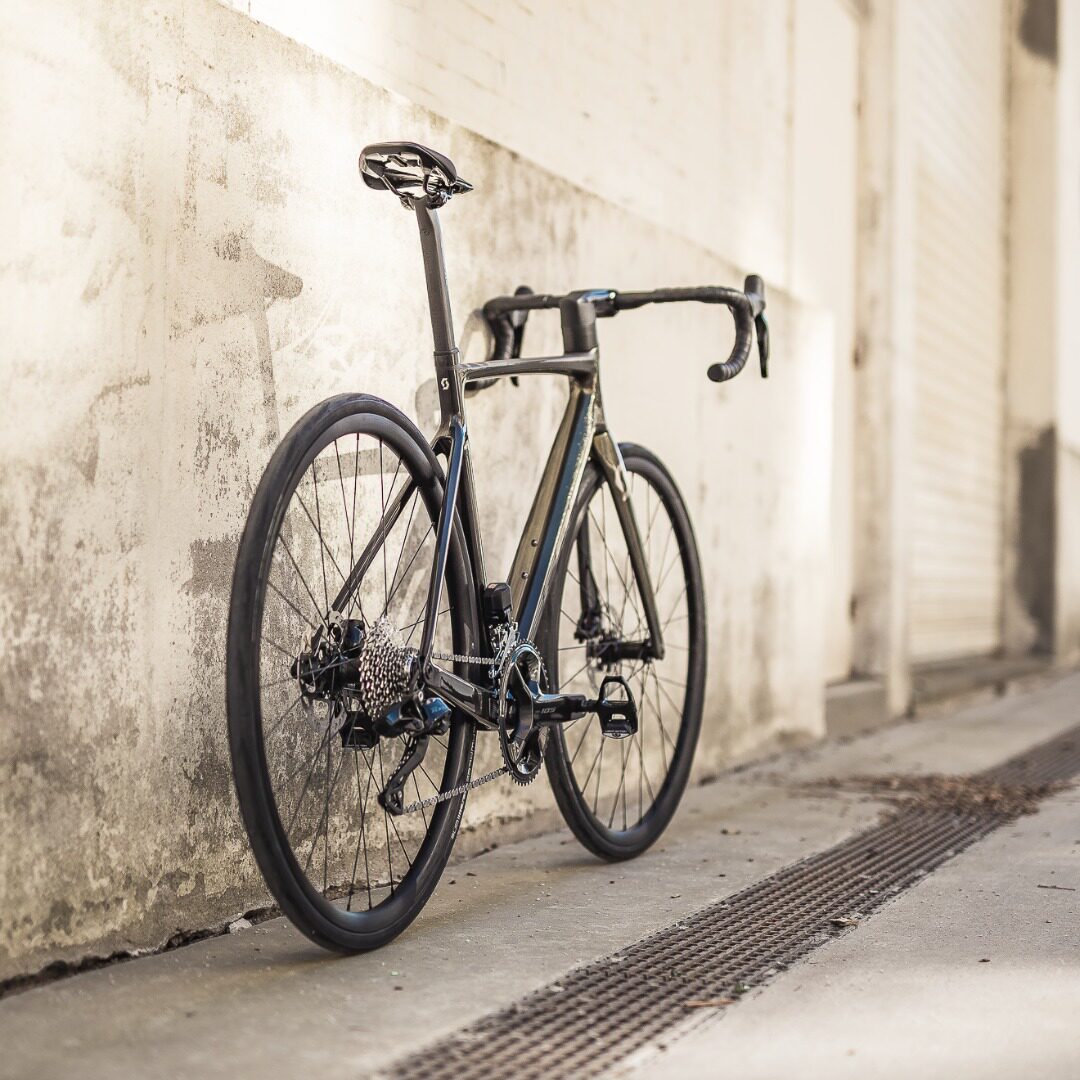 2023款scottaddictrc综合超轻碳纤维电子变速公路公路自行车