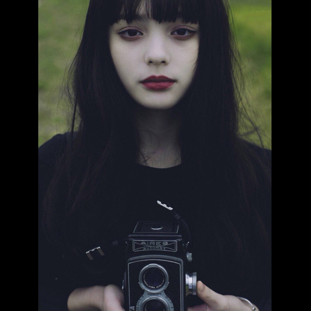 自然黑纯植物染发剂膏女士复古渣女超黑色黑发遮盖白发纯黑不过敏