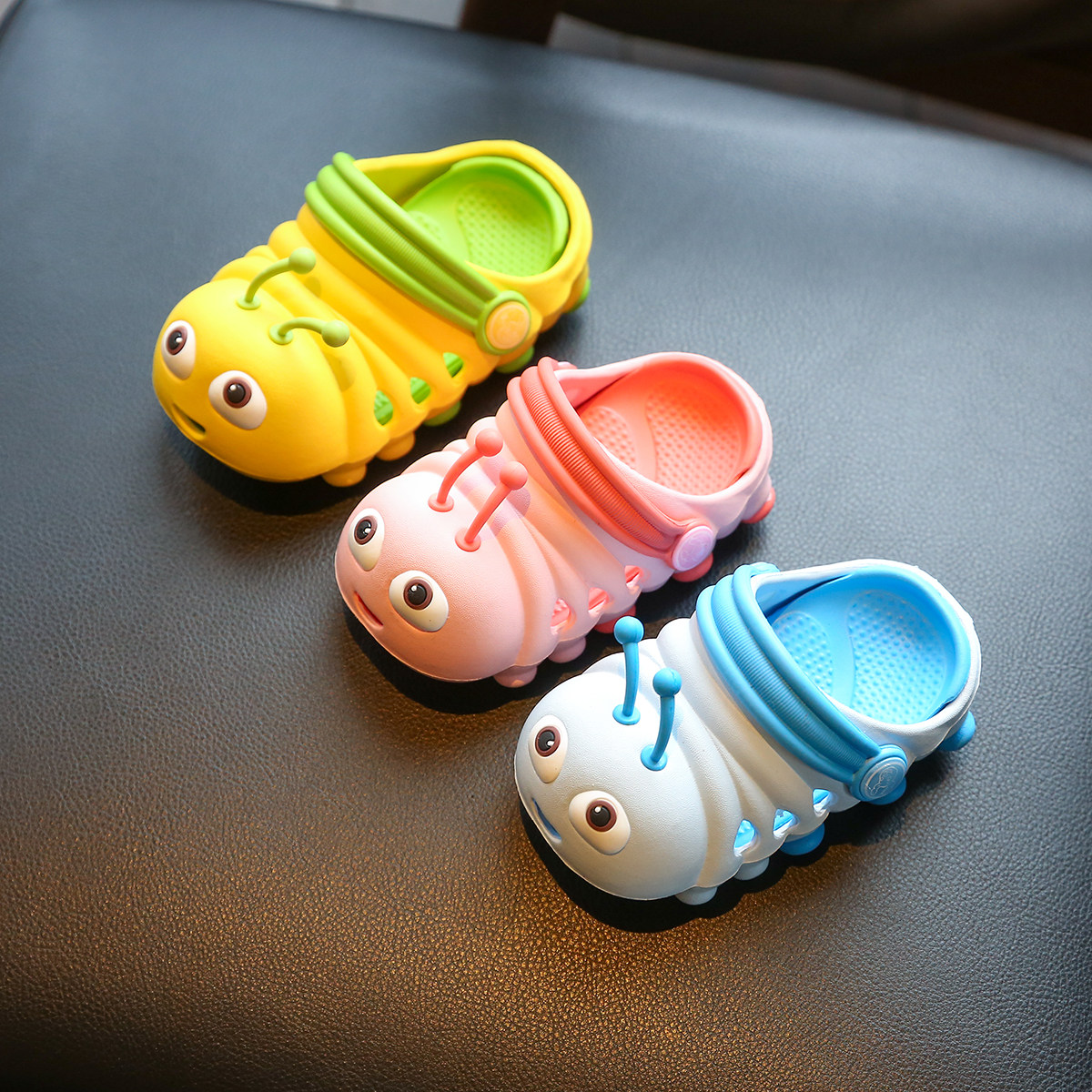 两岁凉拖毛毛虫儿童男儿童鞋小童鞋子宝宝婴幼儿室内家居拖鞋