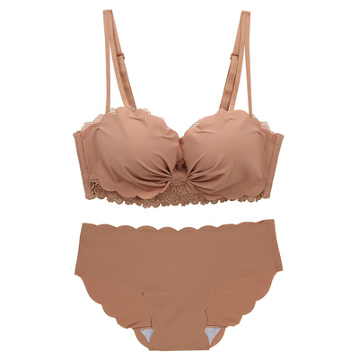 vineco维妮聚拢小胸显大上托钢圈内衣文胸套装