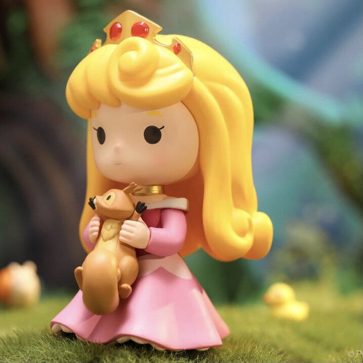 迪士尼公主她的小伙伴盲盒泡泡玛特正版白雪公主爱洛木兰手办潮玩盲盒