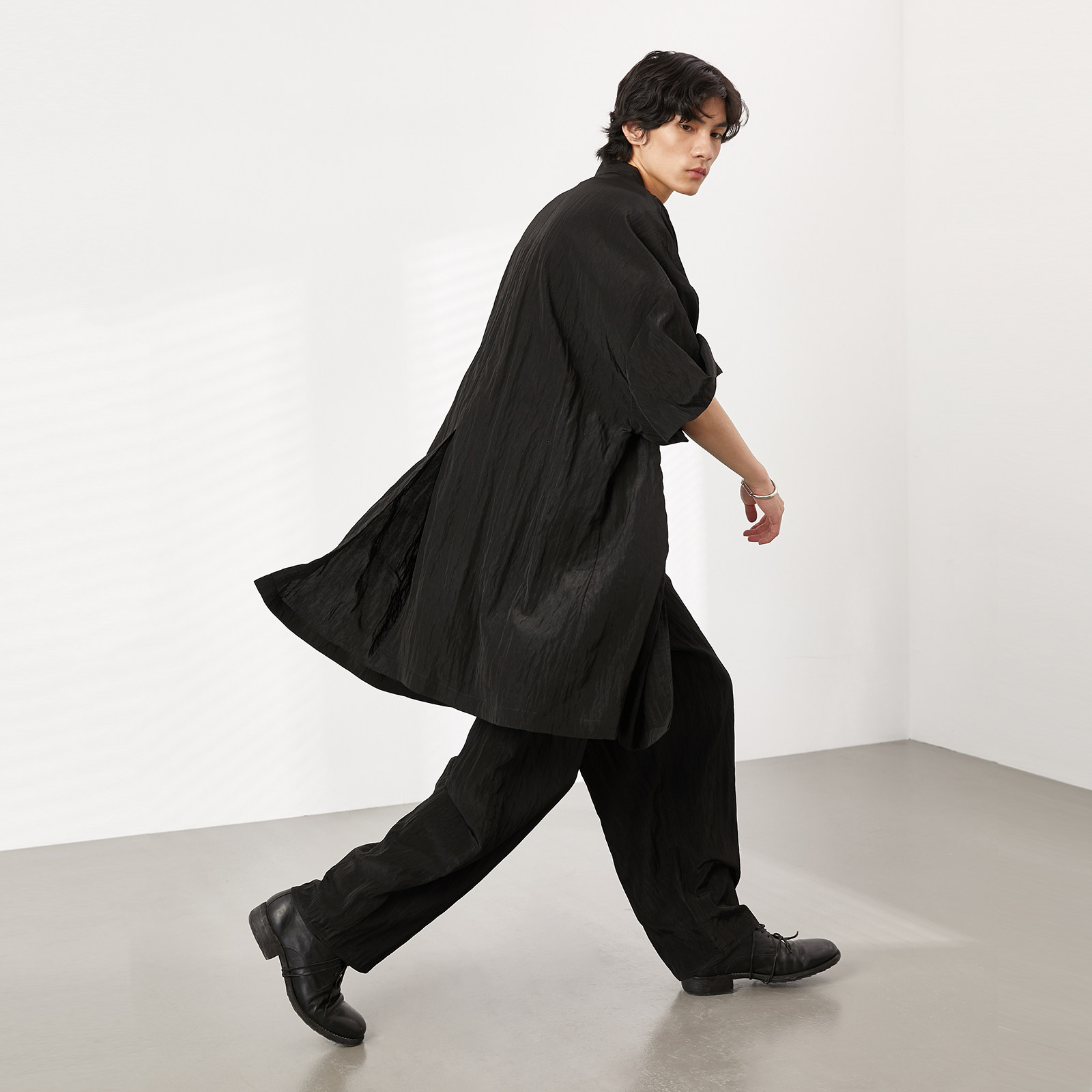 opiclothopic20ss褶皱肌理系列翻驳领翻衬衫