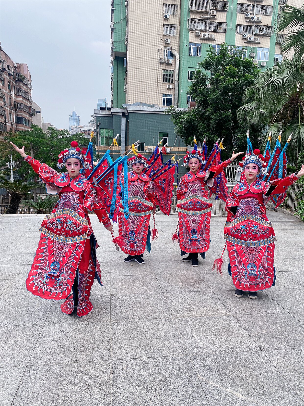 儿童京剧演出服租赁戏曲武生插旗旗子戏服生净末丑民族服装