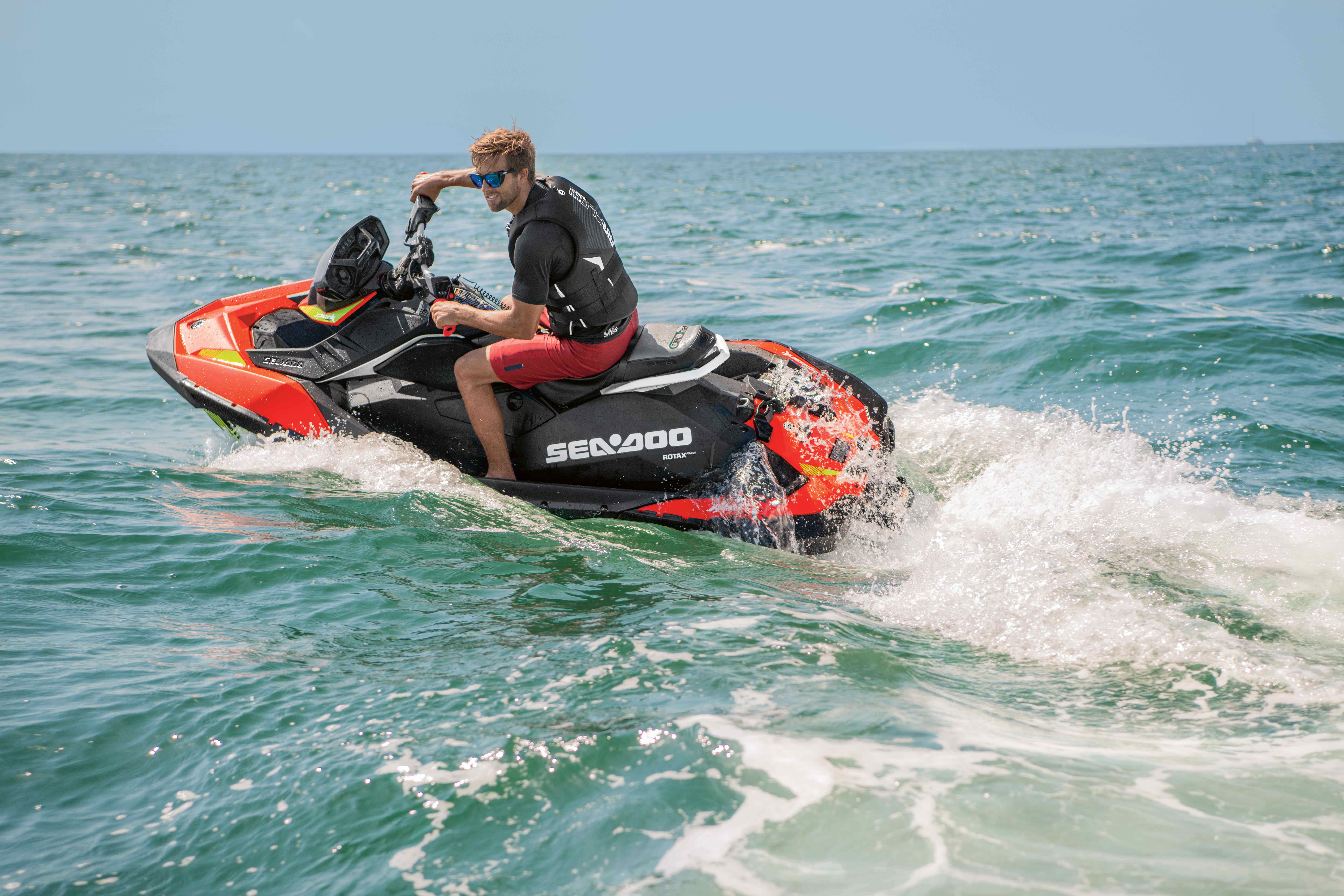 lite rec 庞巴迪 摩托艇 系列 trixx 20款 spark - 女性在线导购网