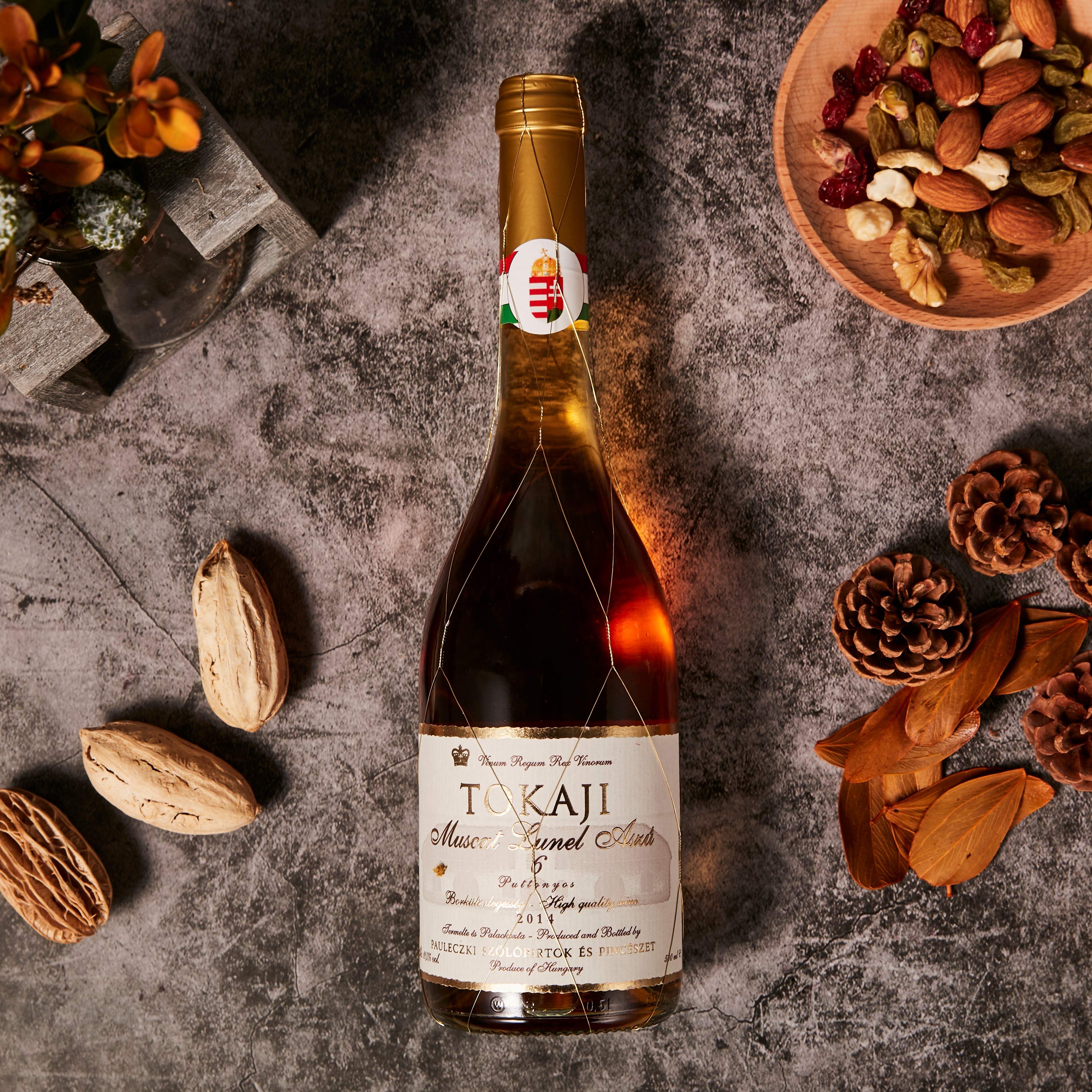 稀有麝香品种muscat匈牙利卡伊6篓腐甜白葡萄酒tokaji葡萄酒