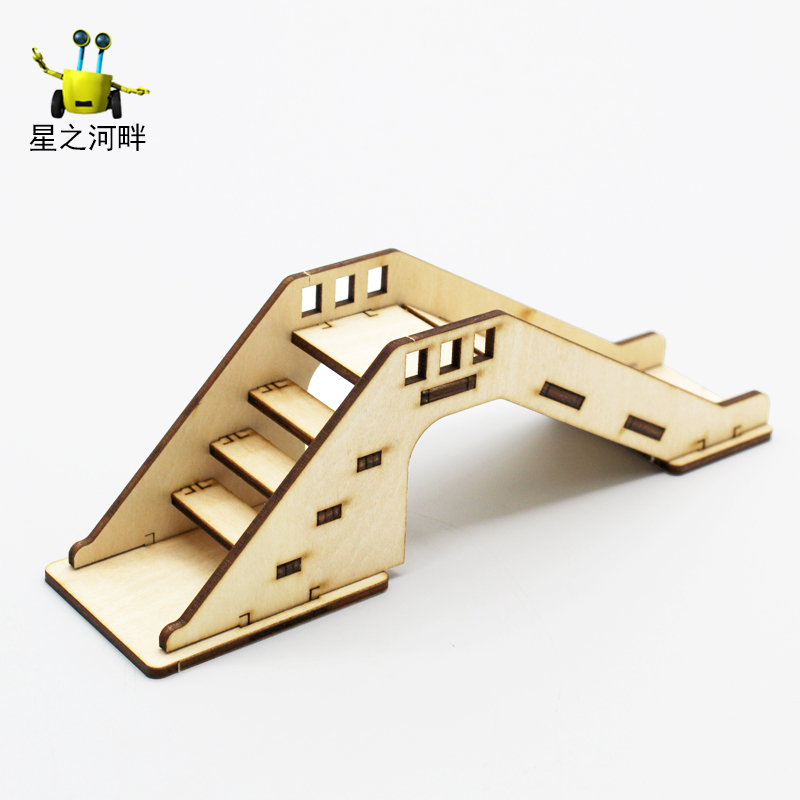 男孩制作diy科学手工小发明建筑滑滑滑梯模型科学实验