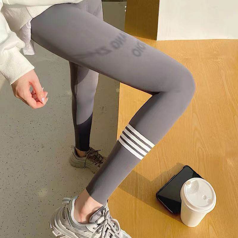 tb21春夏ins超火弹力鲨鱼皮打底九分紧身健美卫裤