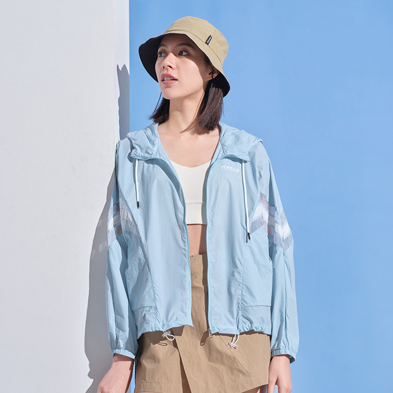 探路者户外防晒衣女轻薄透气22春夏upf50防泼水皮肤衣tazk82554