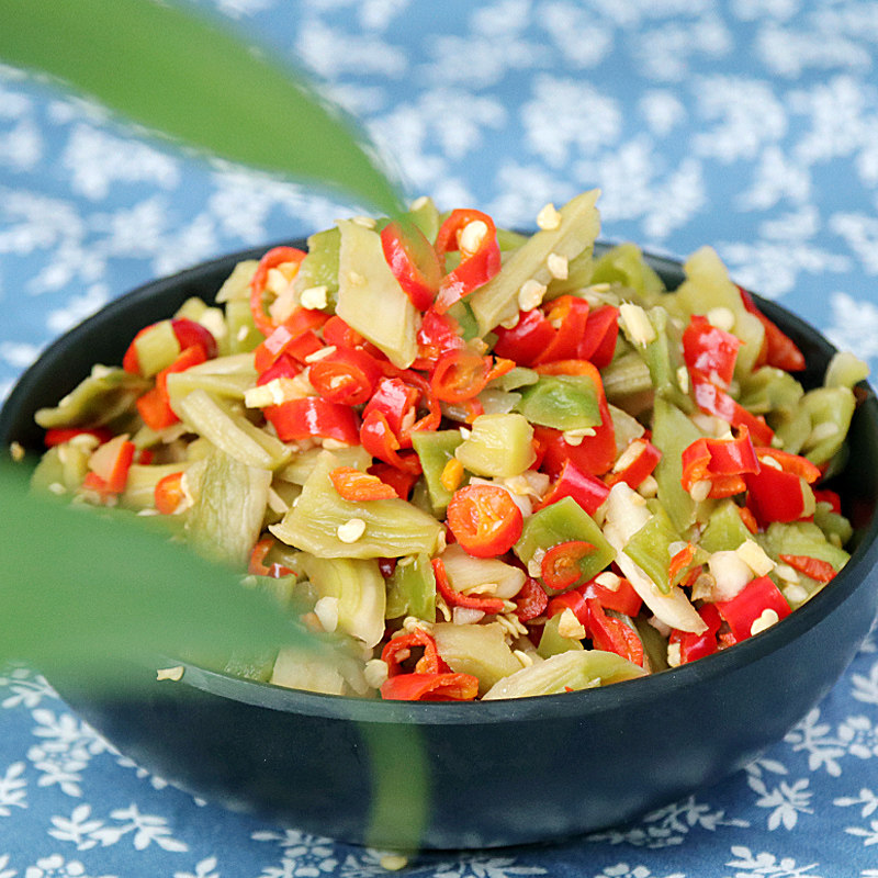 夏家咀湖南特产香辣贡菜脆椒即食农家自制脆辣咸菜下饭腌制罐装瓶