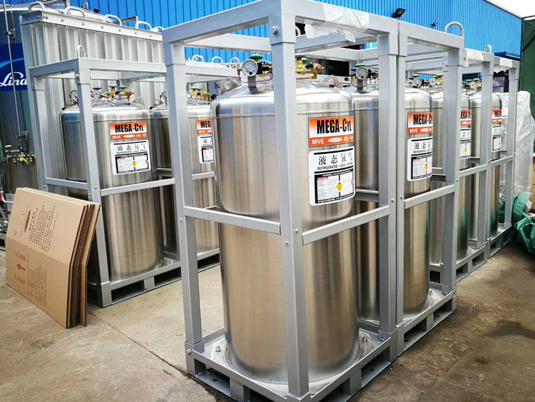 液氮罐杜瓦瓶美国查特160hp低温焊接绝热气瓶液氧液氩高压176-2.