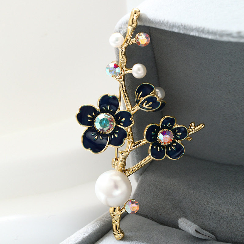 明星同款气质时尚西装梅花胸针胸花女高档别针礼盒2022年新款春秋