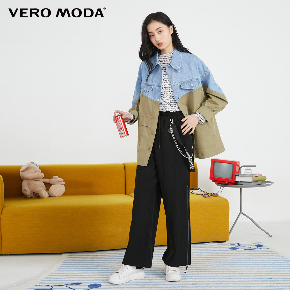 veromoda秋冬新款2021复古拼色牛仔男友翻领短外套