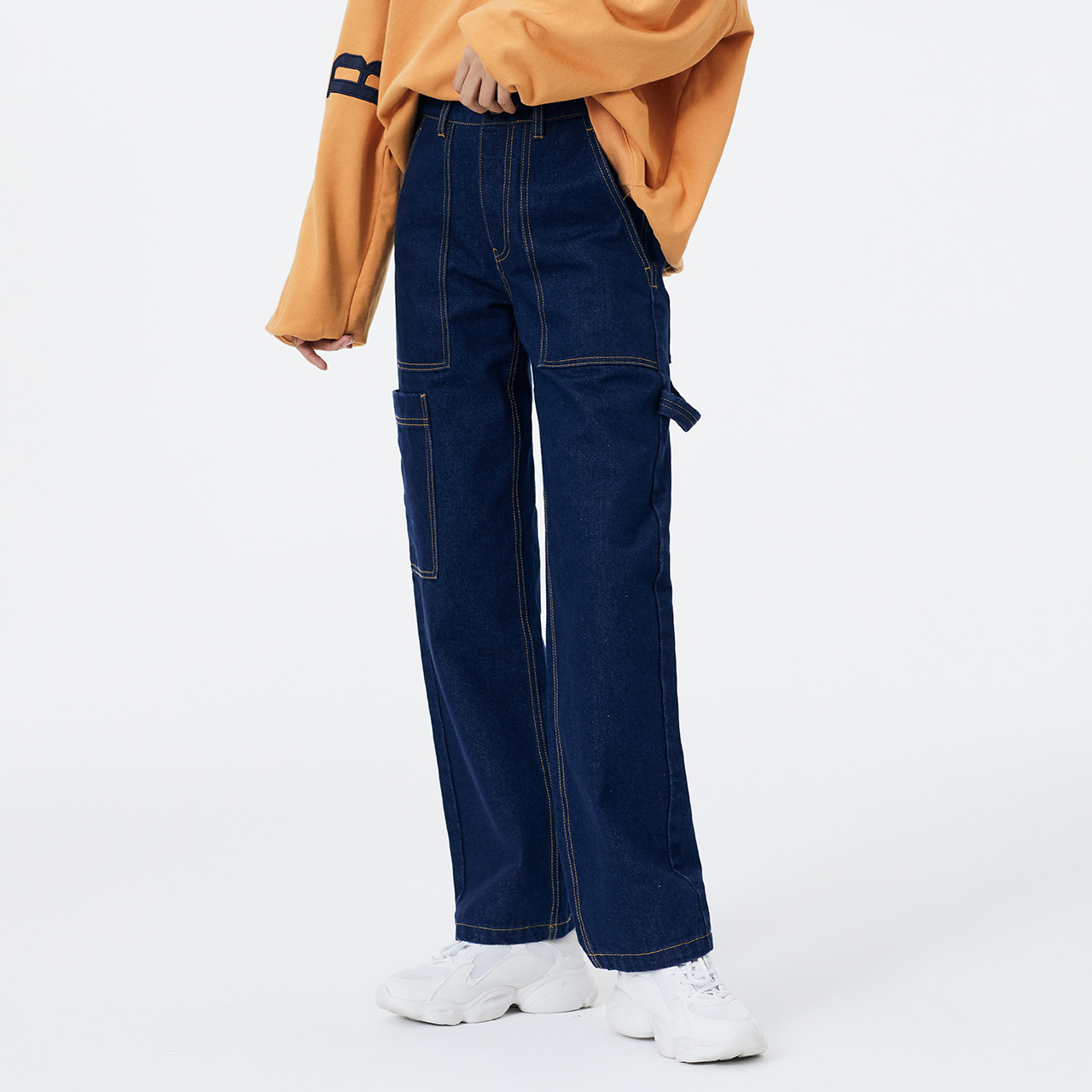 雪中飞outlets时尚舒适简约直筒宽松水洗长裤大口牛仔裤