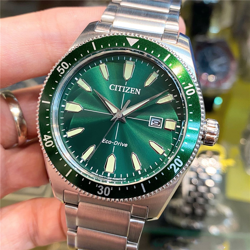 代购正品西铁城Citizen手表男光动能绿水鬼夜光石英表AW1598-70X