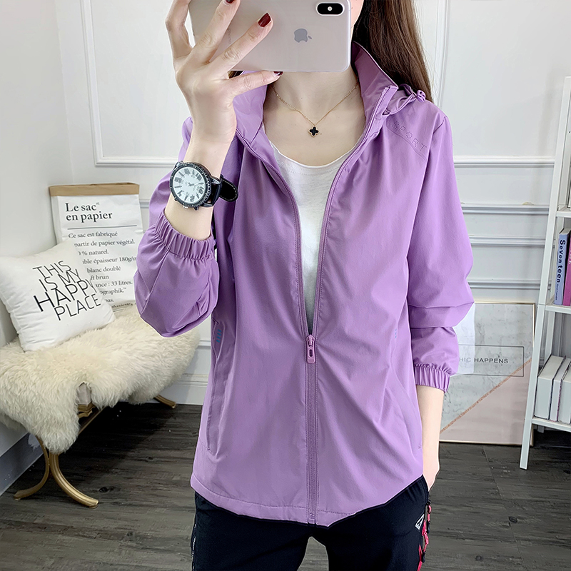 紫色冲锋衣女风衣2021新款春款休闲防晒外套女运动锦纶户外夹克