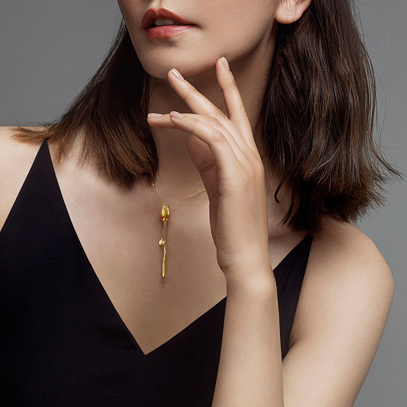 国金黄金我的玫瑰花项链吊坠足金饰品颈锁骨链毛衣链女友生日礼物