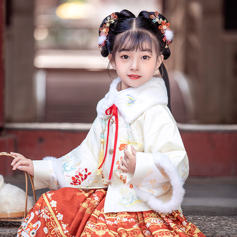 女童汉服冬唐装儿童女宝古风冬装加厚古装拜年服女孩冬季明制公主