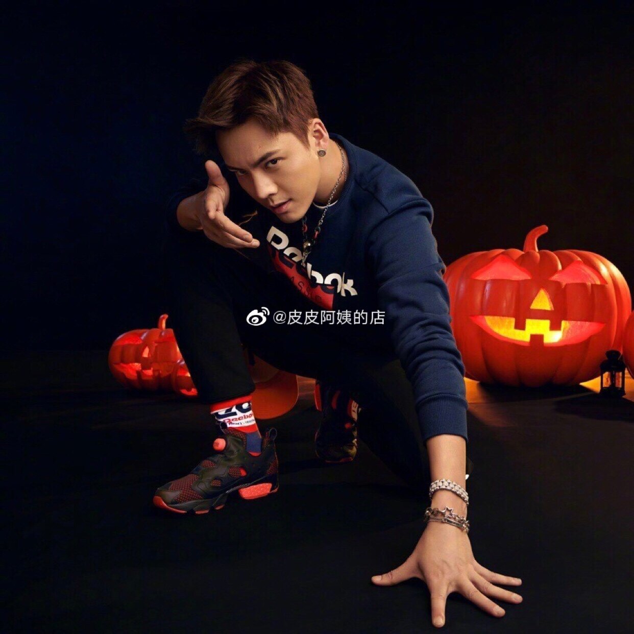 锐步reebokpump陈伟霆同款万圣节充气舒适运动休闲跑步跑步鞋