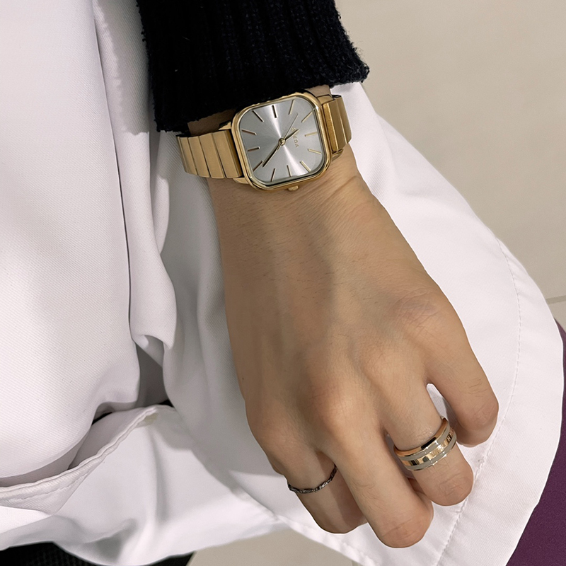 bredaesther复古方形小巧精致表盘女表钢带小方欧美腕表
