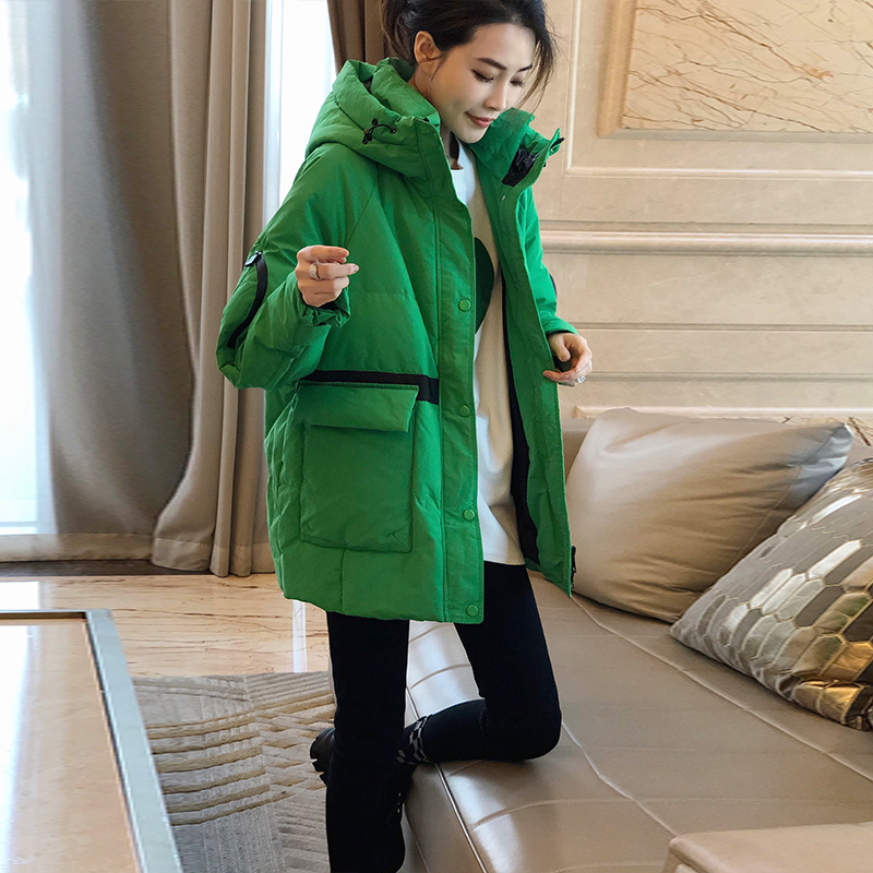 绿色连帽羽绒服女韩版时尚加厚面包服外套欧货潮冬2021新款欧洲站