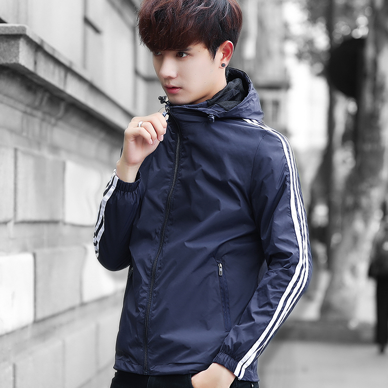 外套男春秋潮流休闲男装薄款防晒风衣男士春装青少年运动连帽夹克