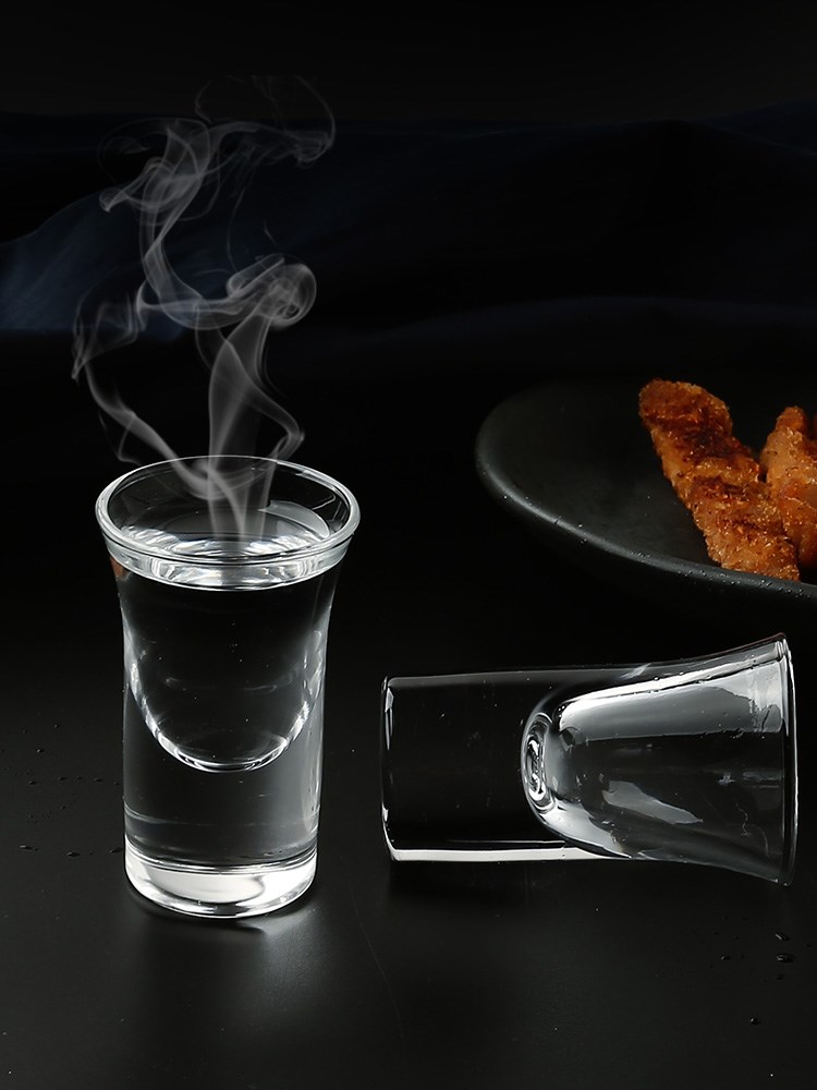 酒杯玻璃小号套装酒盅子弹杯烈家用酒杯