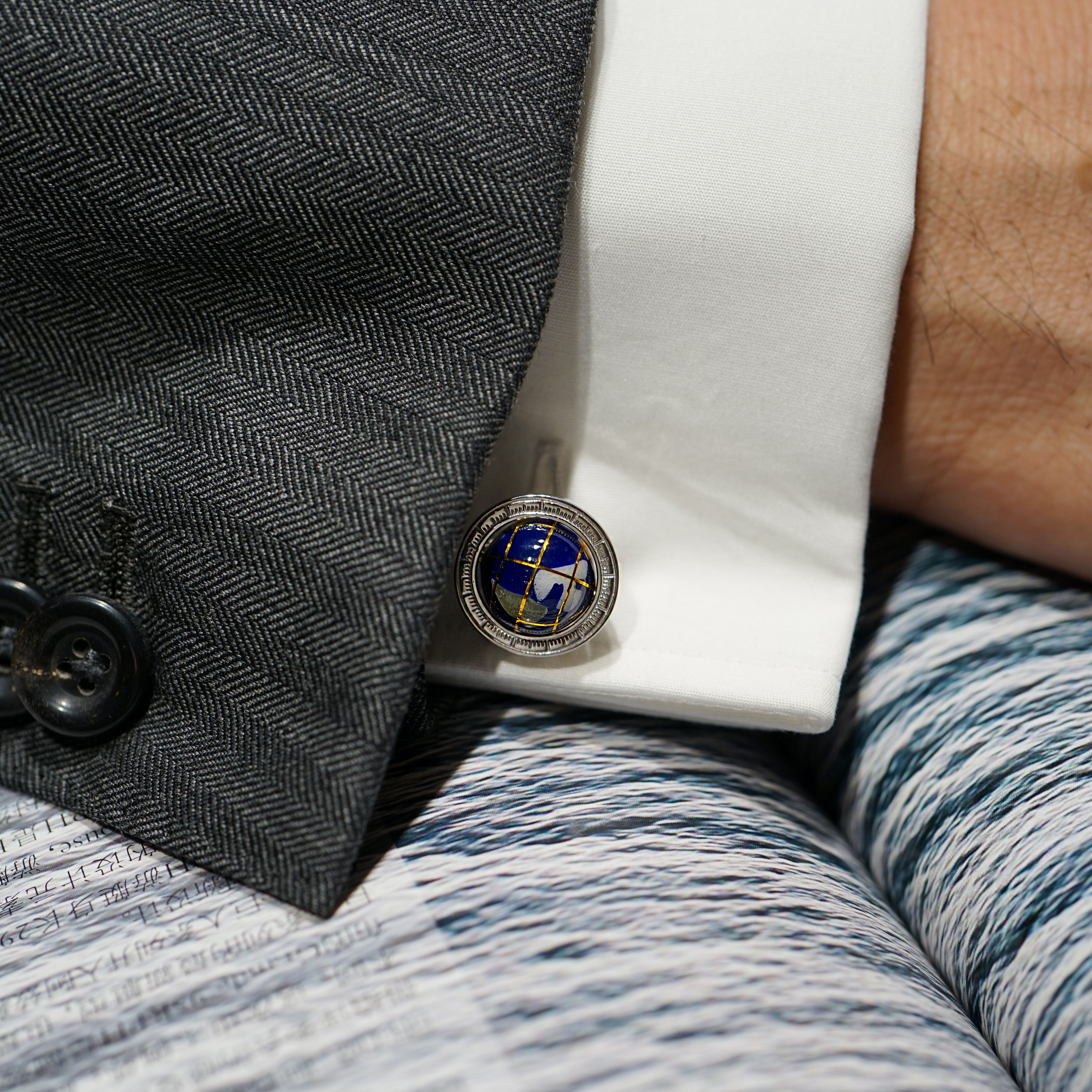 英国rt纯银地球仪袖扣男士轻奢袖口扣法式衬衫精致袖钉铁马今歌