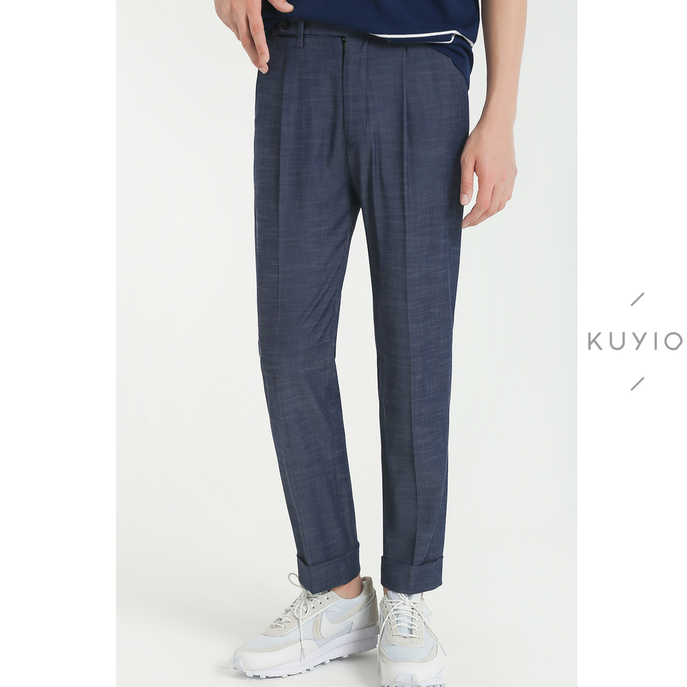 KUYIOU/设计师款 那不勒斯腰袢脚口翻边垂坠感休闲锥型西装长裤男