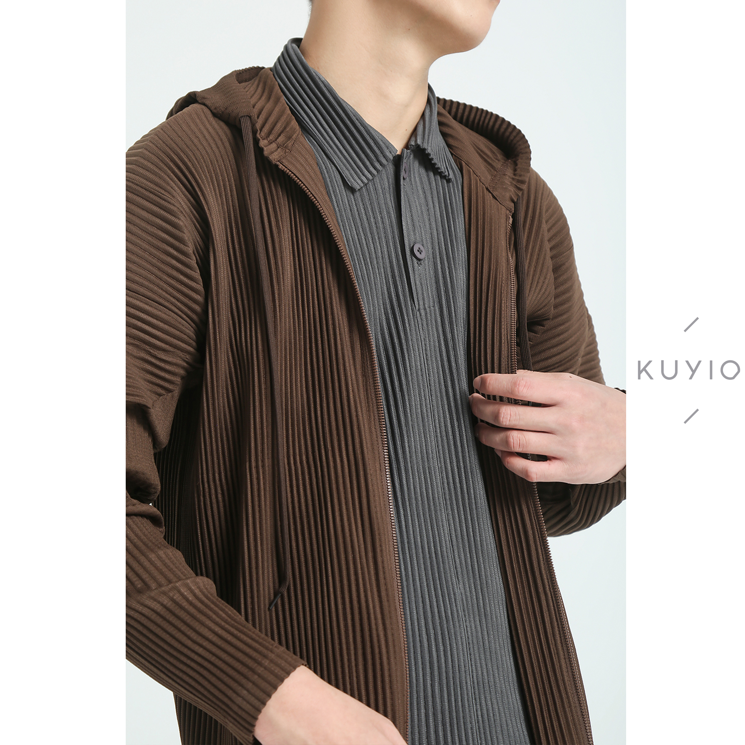 KUYIOU/一生褶 手工三次压褶皱宅男士廓形落肩拉链连帽外套JL114
