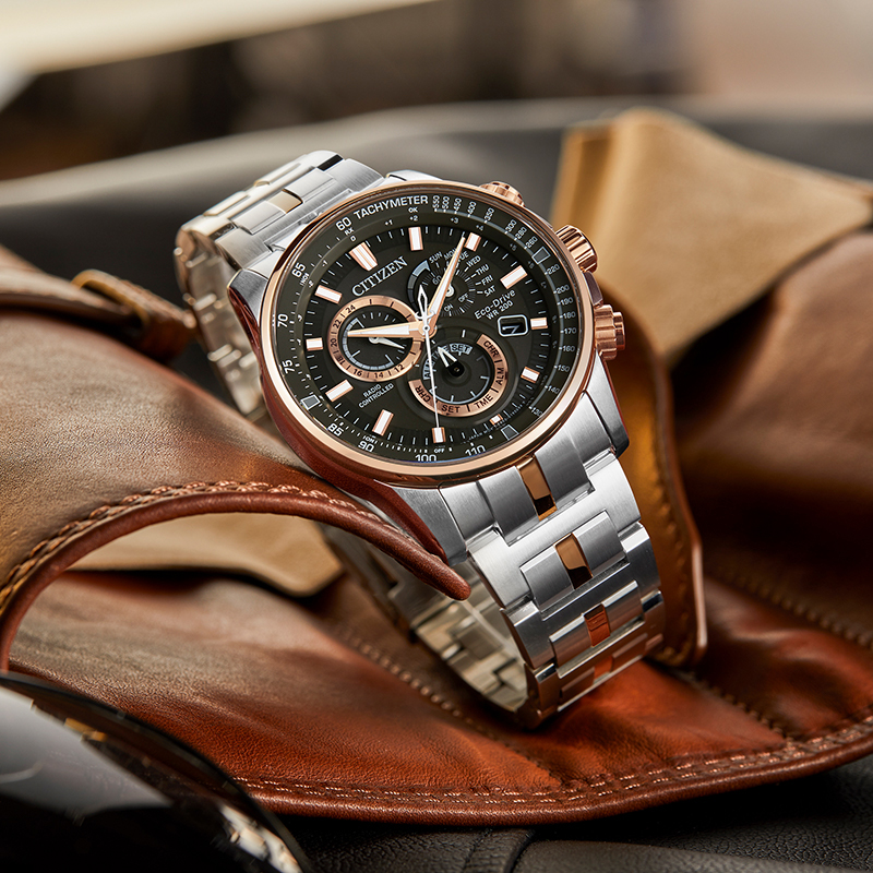 西铁城光动能多局电波手表男万年历商务钢带夜光间金表CB5886-58H