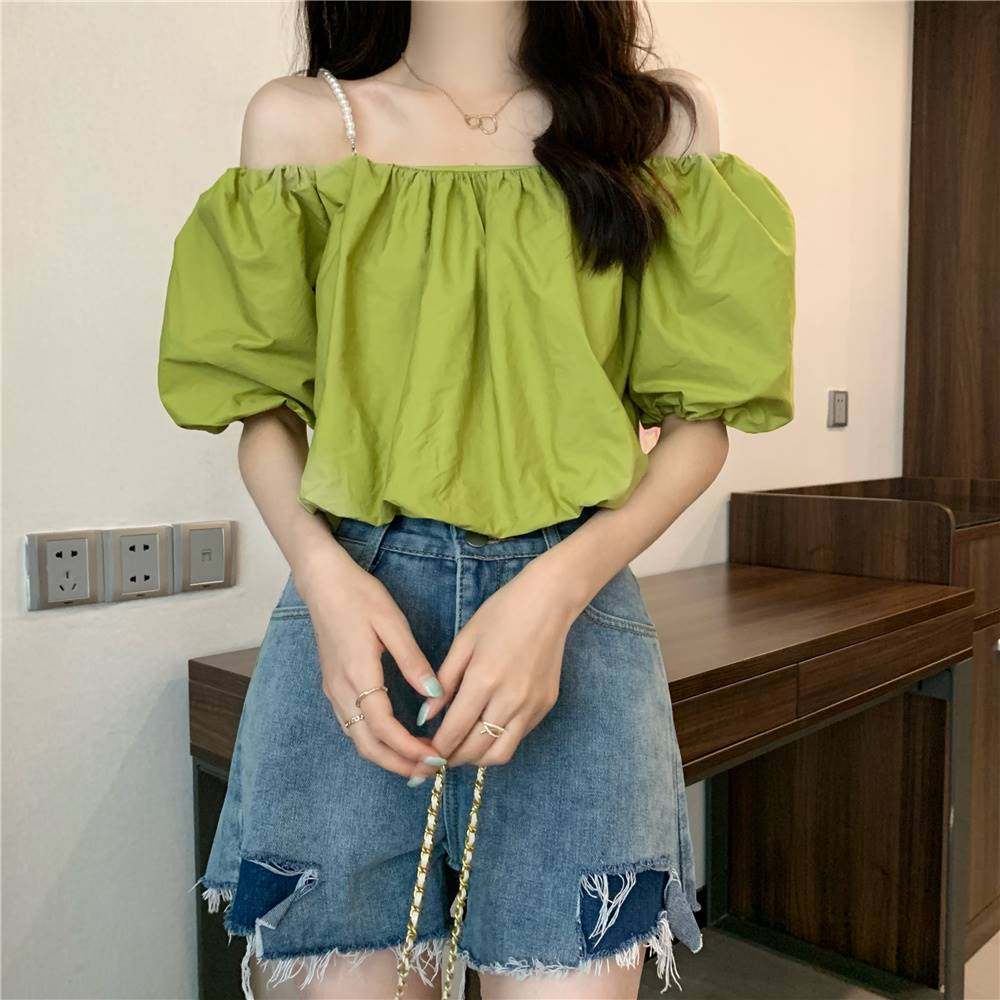 一字肩吊带法式女士衬衫夏季小心机温柔系穿搭泡泡短袖短款上衣服