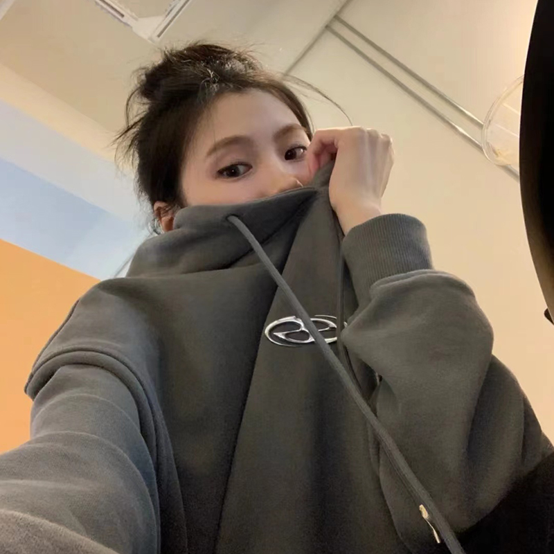 NUTH金属LOGO装饰连帽宽松卫衣