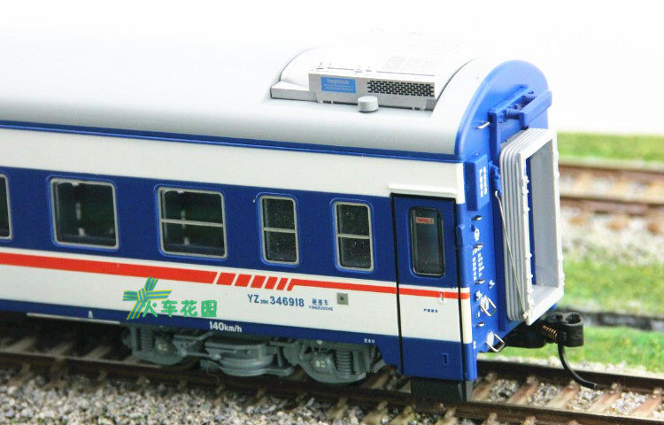 中国京局铁路比例hoz25k模型车模车厢客运火车