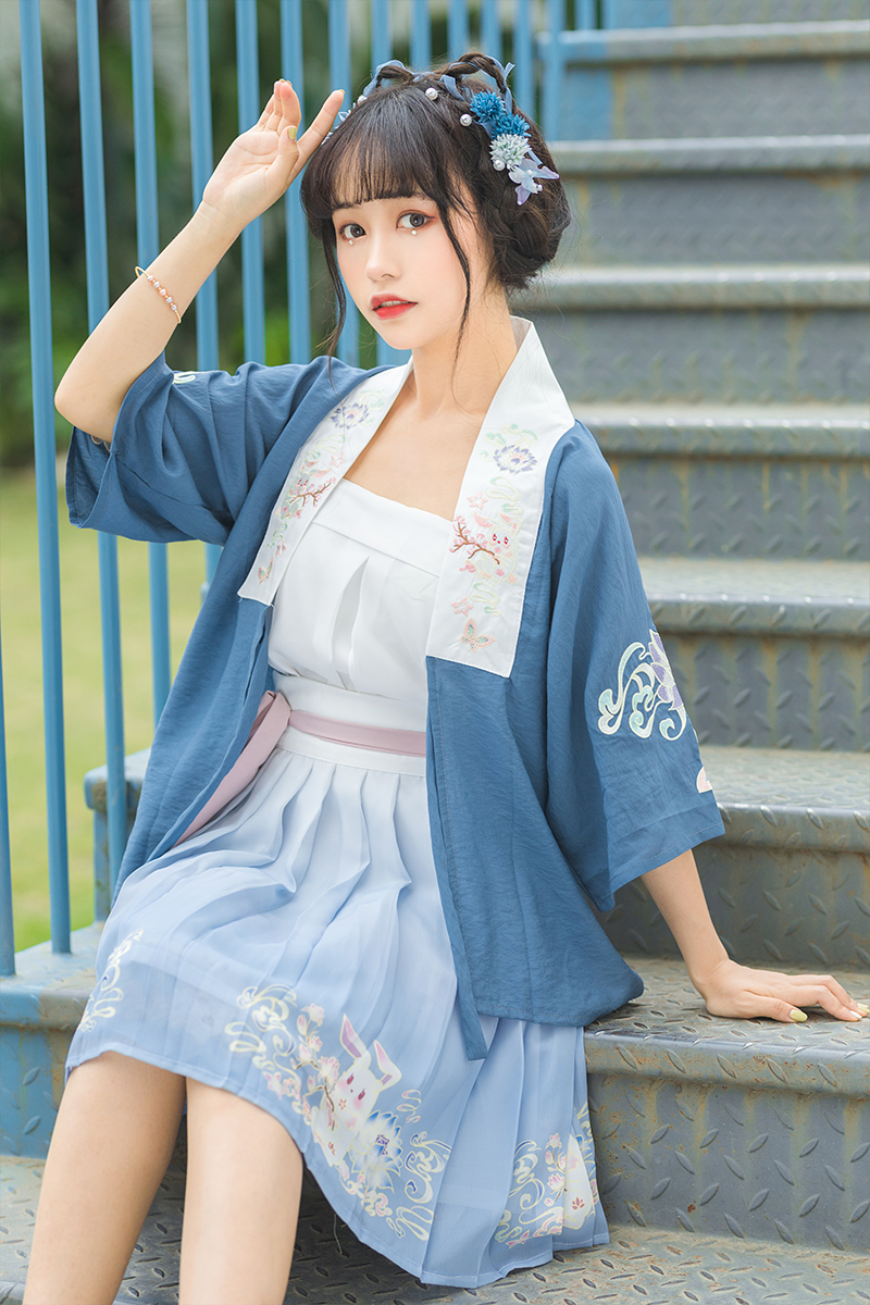 千诗墨玉颜兔--原创汉服女宋制褙子吊带中国风齐腰汉元素短裙女夏