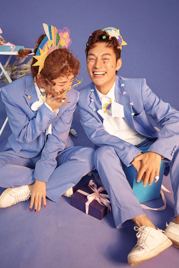 可爱新款影楼主题情侣艺术照写真服装民族服装