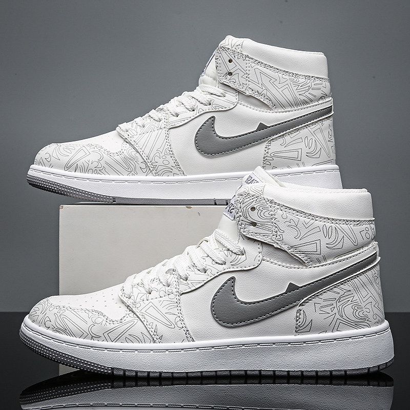 aj2020秋冬新款情侣休闲板鞋变色龙加绒男女高帮运动鞋空军一号h