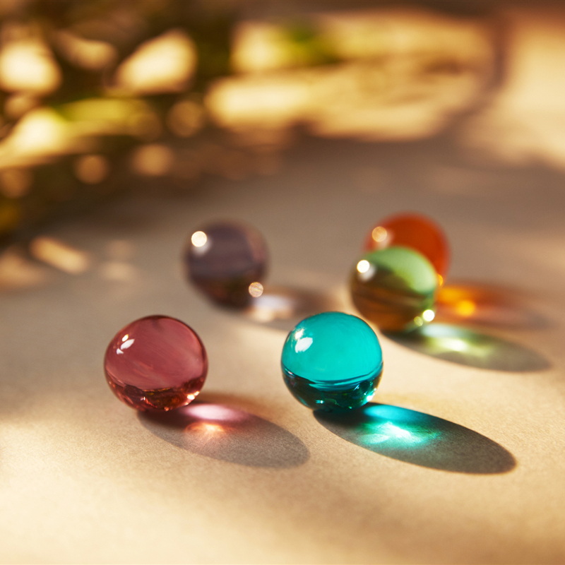 its yes弹珠沐浴油30粒装小苍兰沐浴露持久留香保湿身体精油乳液