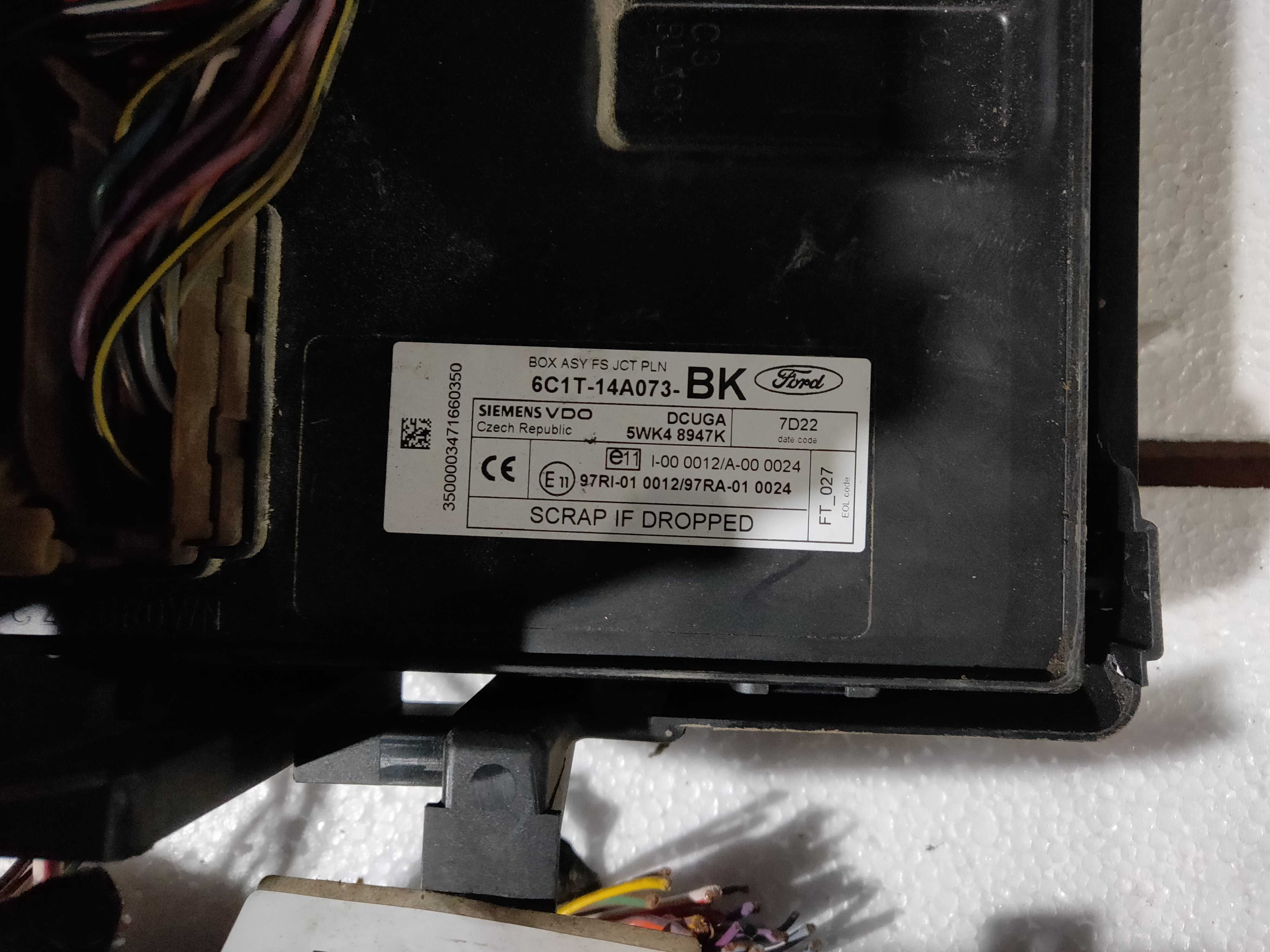 福特新世代全顺车内保险丝车身电脑6c1t-14a073-bk5wk