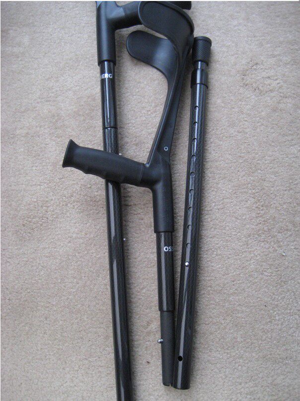 拐杖德国进口升级碳纤维臂杖肘拐可折叠安检无忧拐杖助行