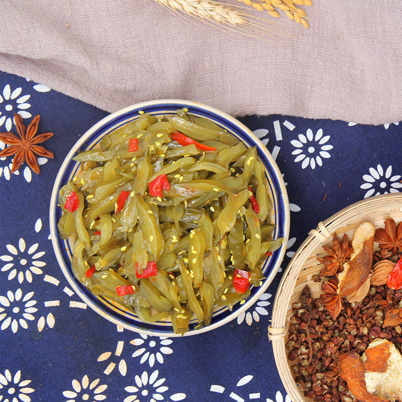 荆缘咸菜酱菜色素不掉十斤原色整箱裙带芝麻酱菜