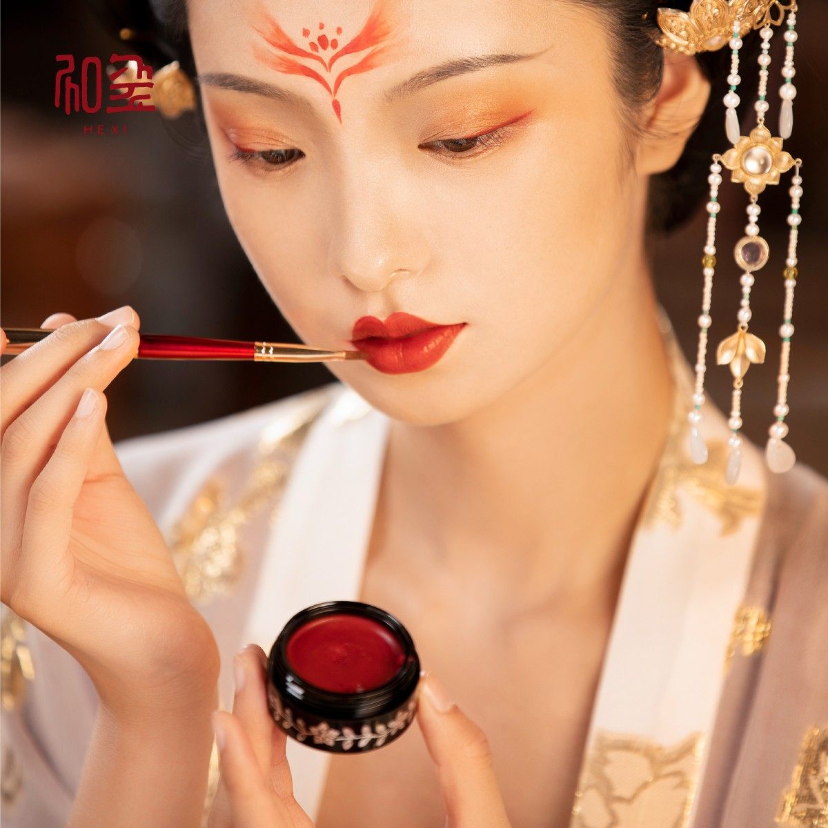 玺彩彩妆官方旗舰店故宫古风滋润复古口红丝绒哑光唇膏