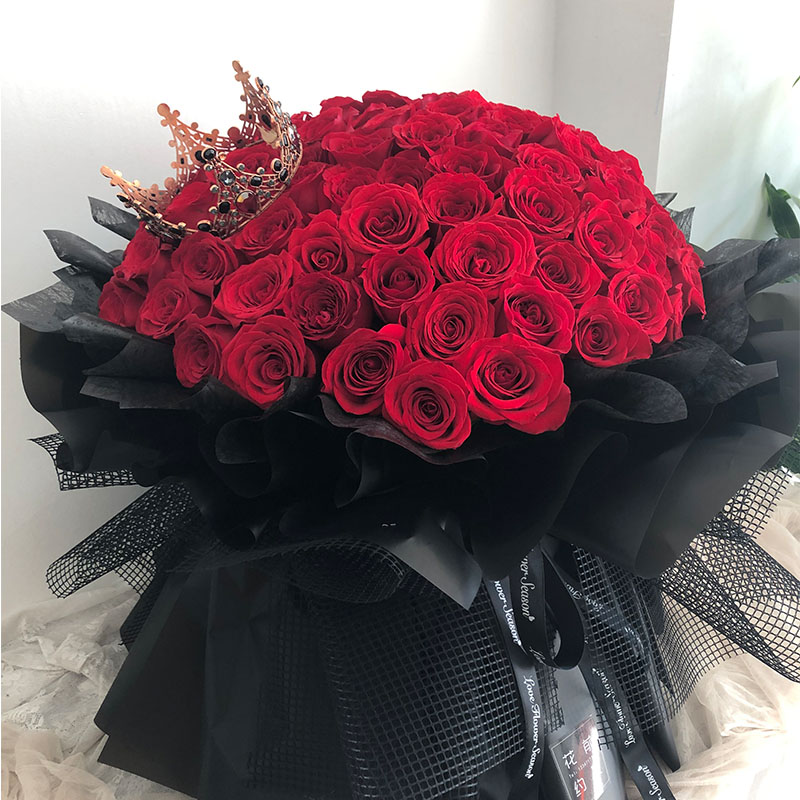 包头同城鲜花速递99朵红玫瑰求婚店主实拍贴有花前鲜花速递同城